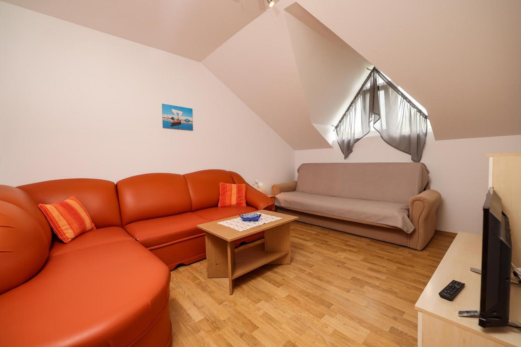 Apartments Kika 宁 外观 照片