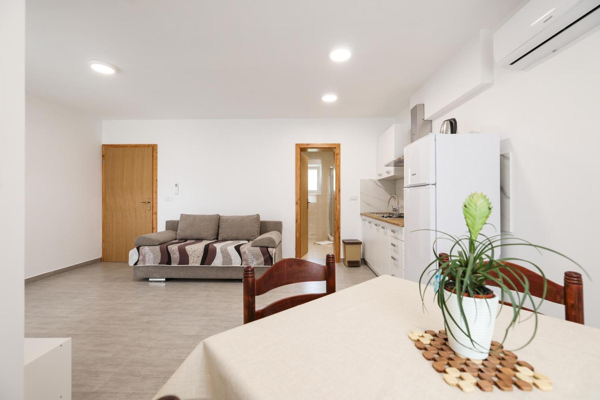 Apartments Kika 宁 外观 照片